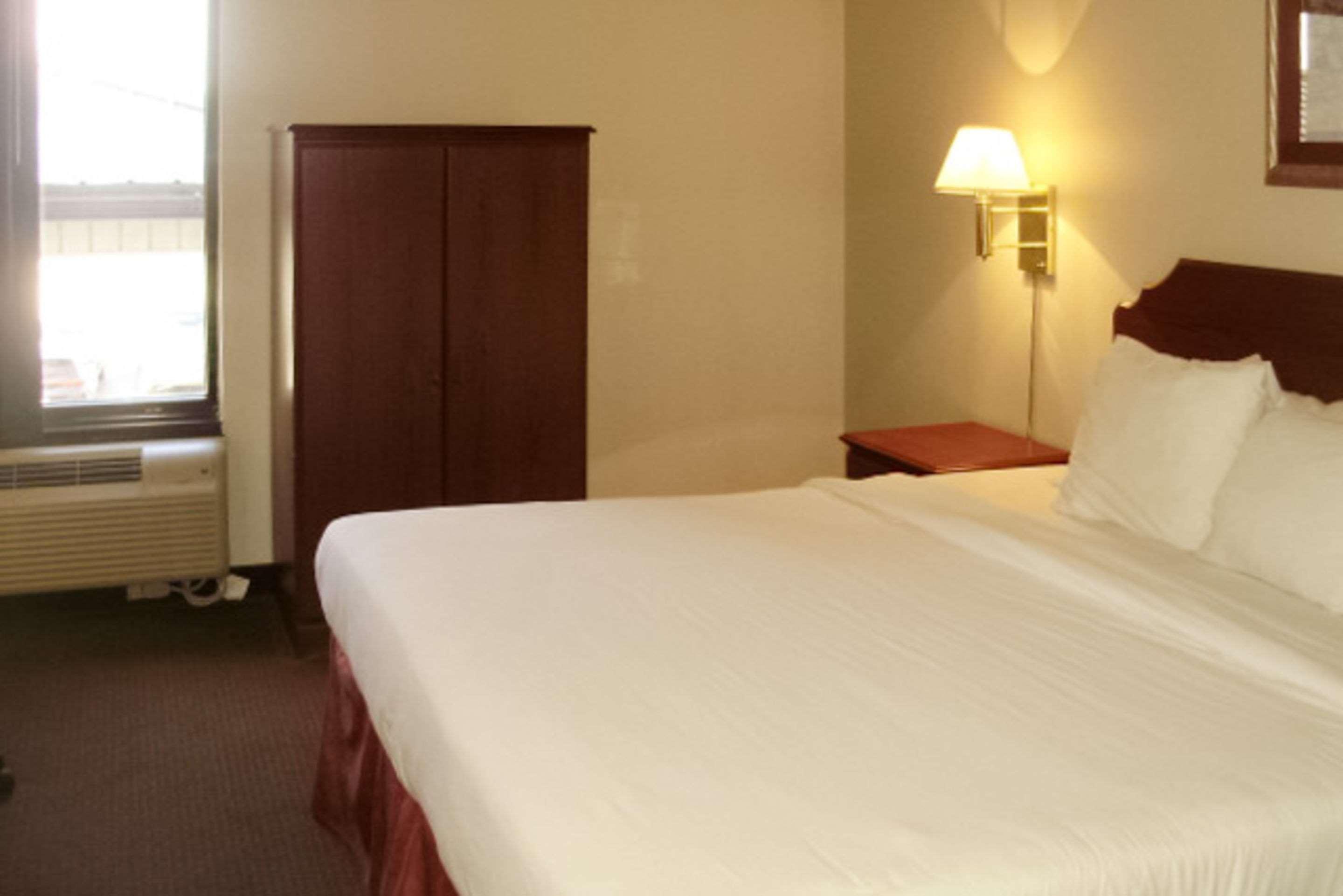 Surestay By Western Hotel