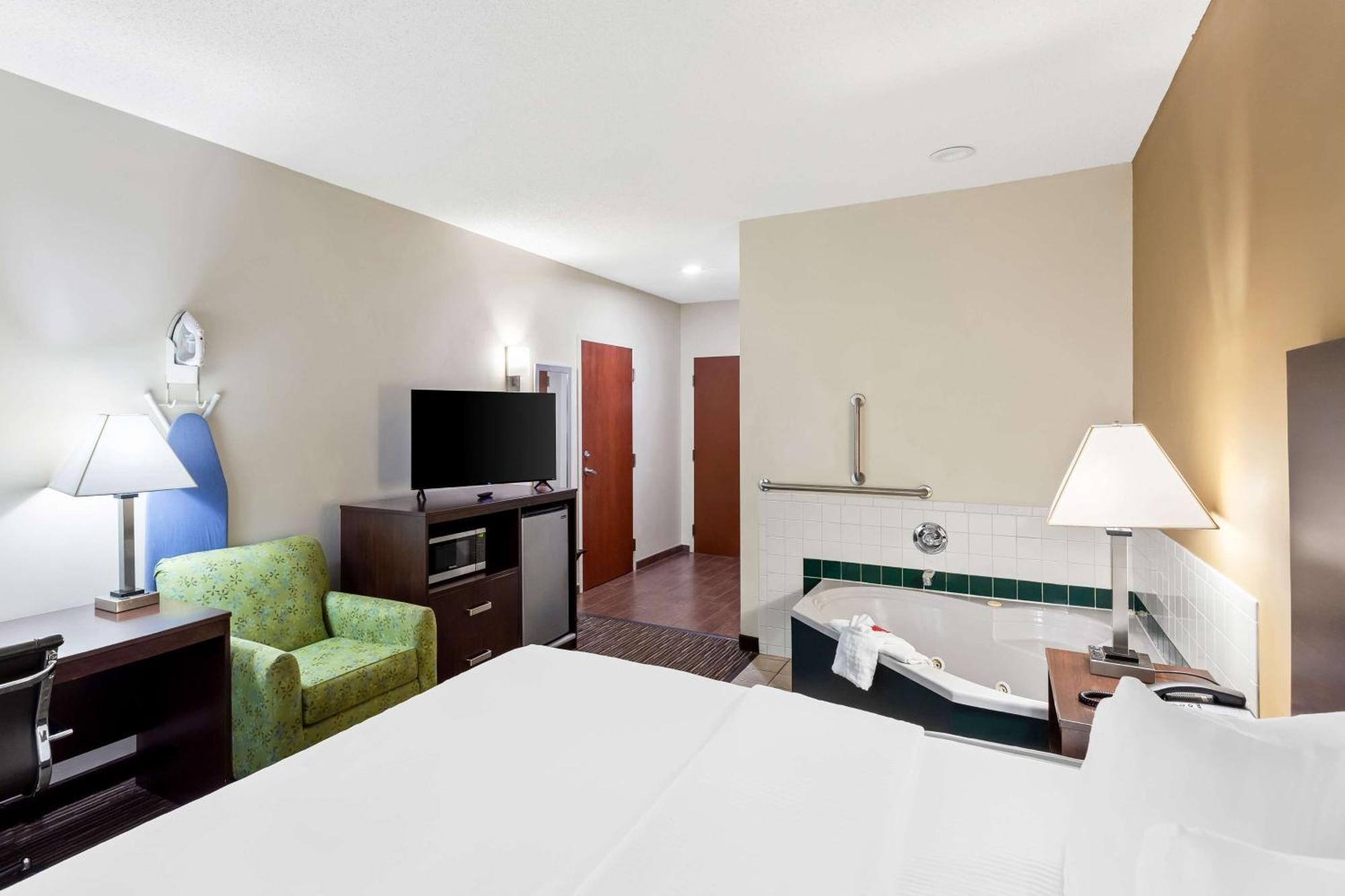 Surestay By Western Hotel 2*