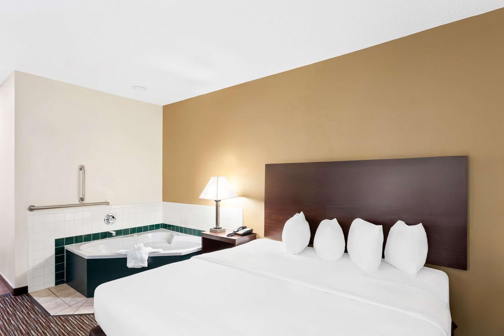 Hotel Surestay By Western 2*