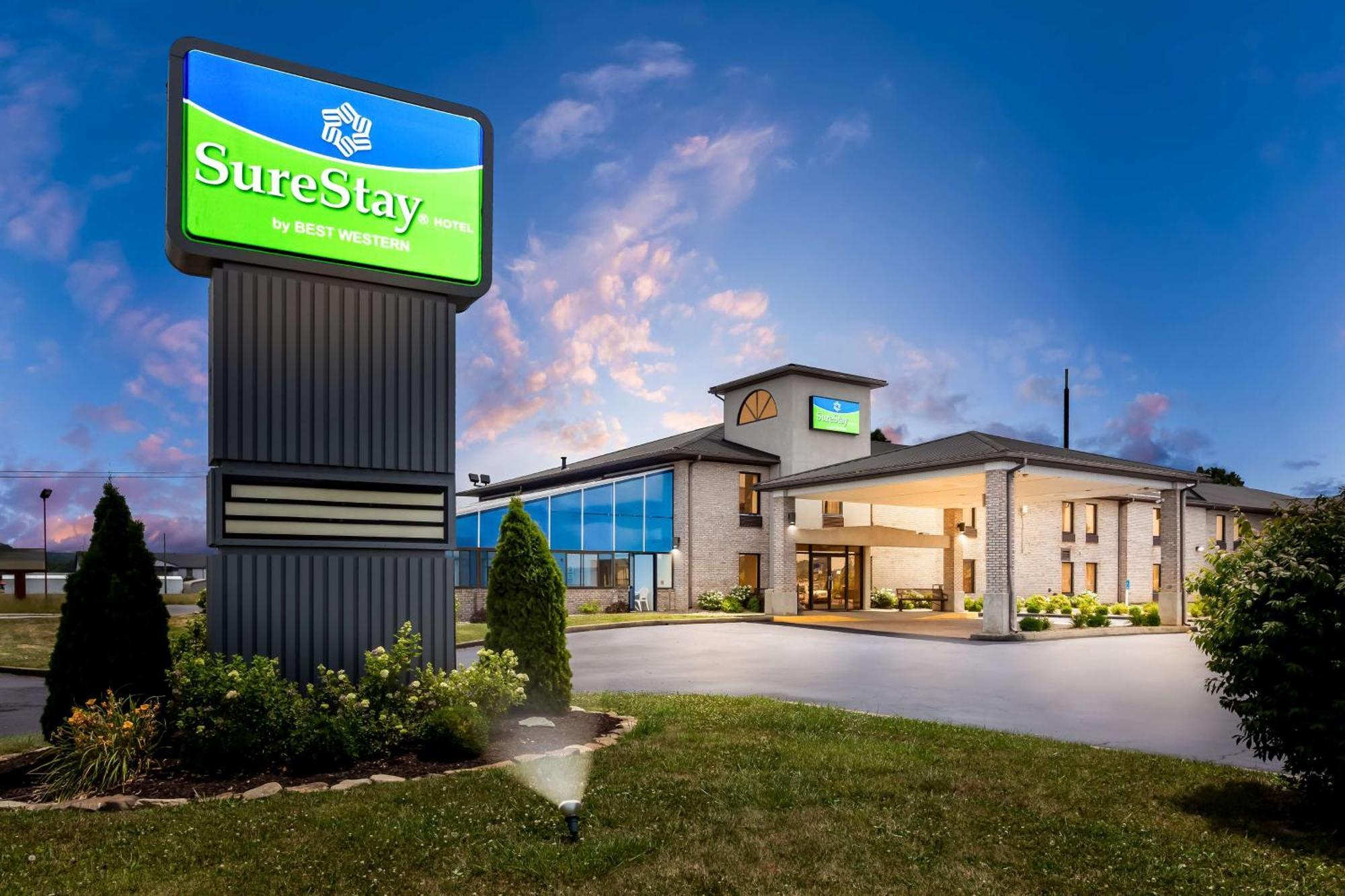 Hotel Surestay By Western Grayson