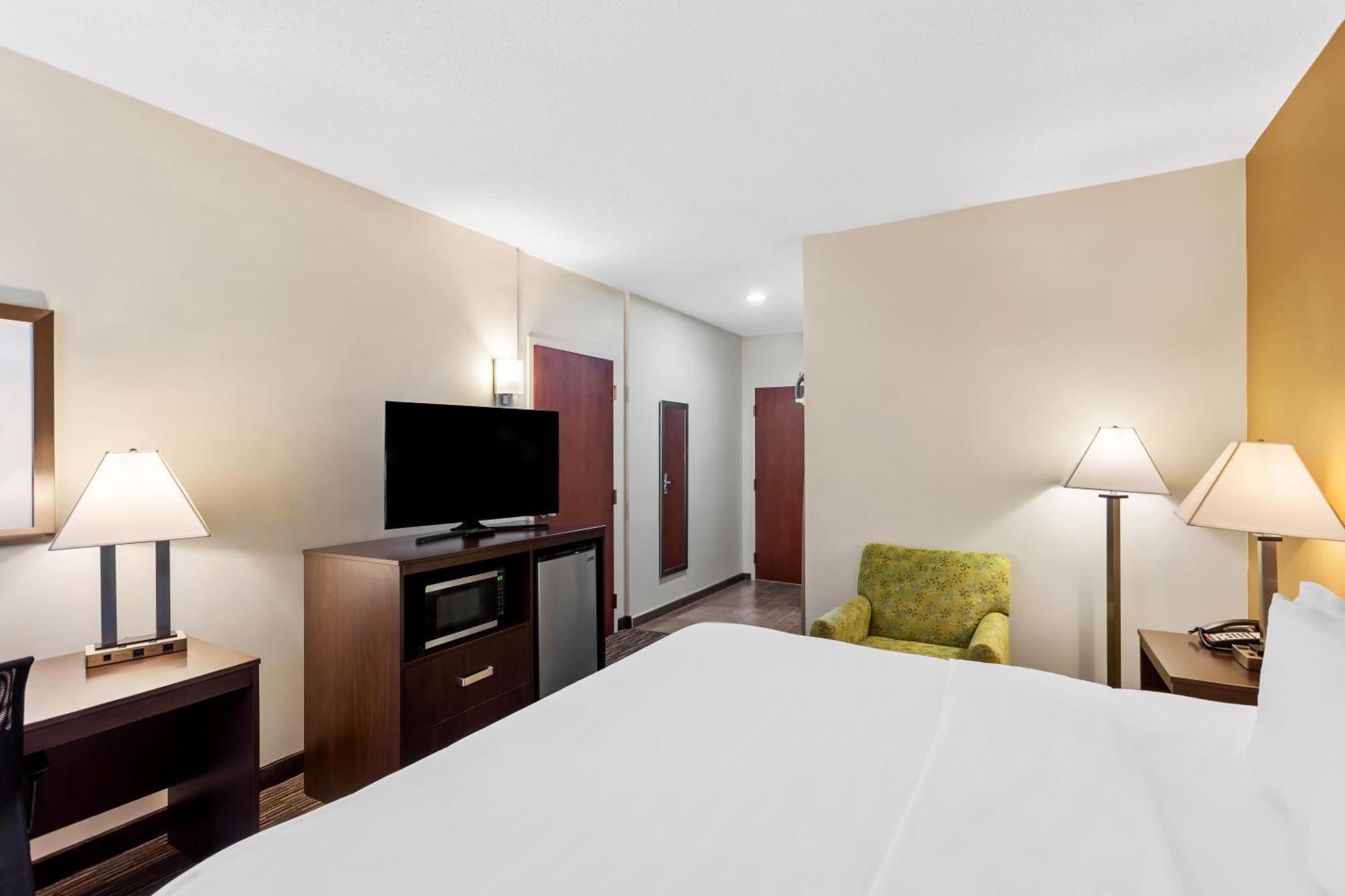 Surestay By Western 2*