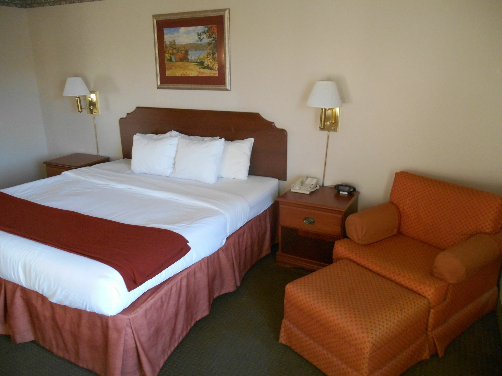 Surestay By Western 2*